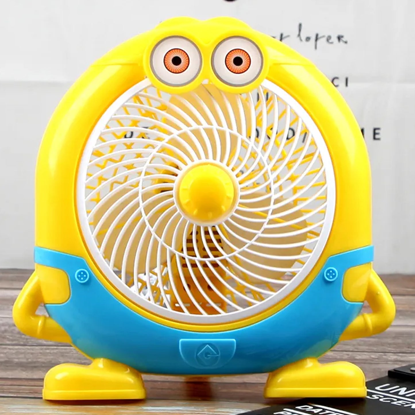 Plastic Cute Mini Cartoon Electric Usb Fan Desk Fan For Children (Battery Not Include)