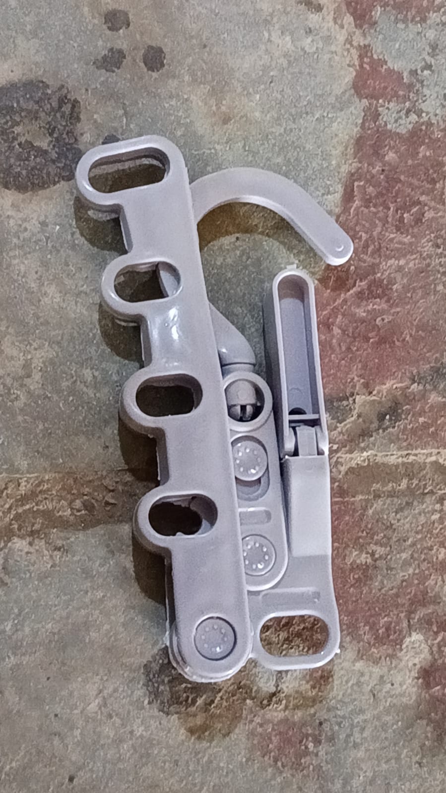 5-Hole Foldable Clothes Hanger – Space-Saving Travel Rack (1 Pc)