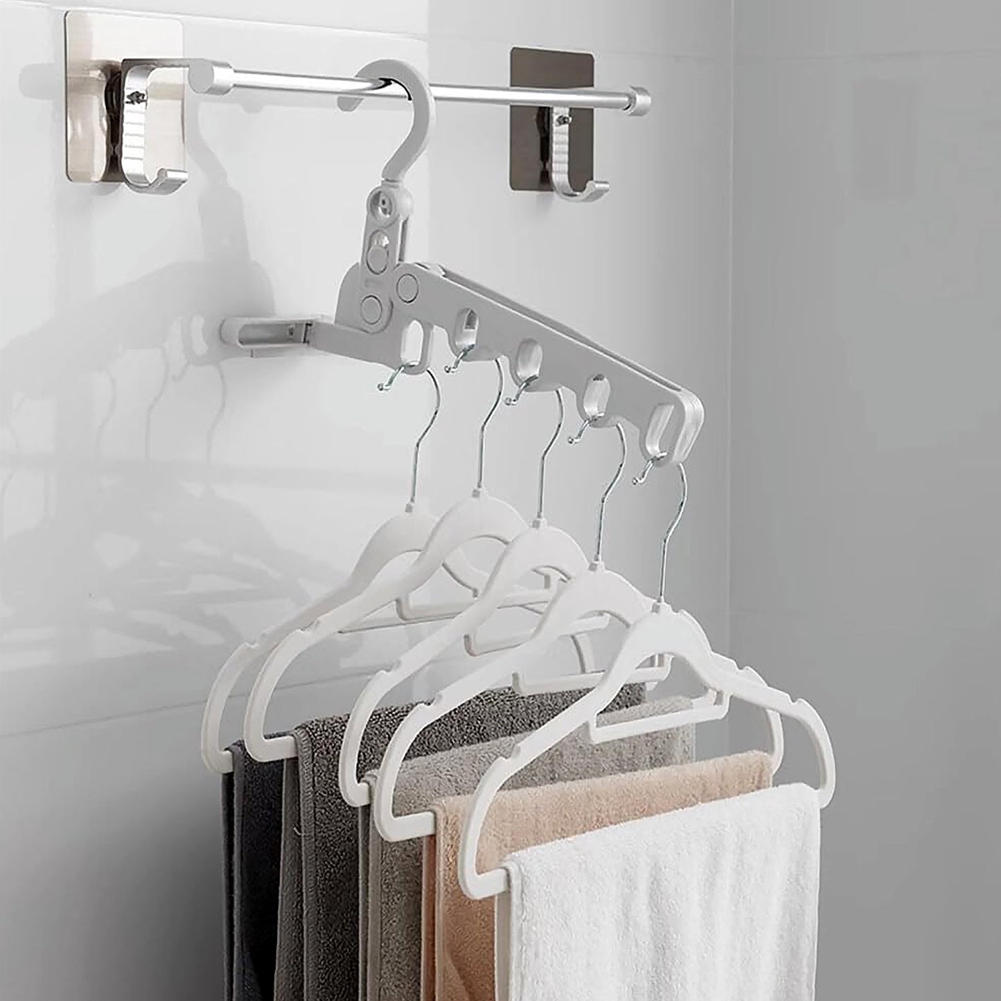 5-Hole Foldable Clothes Hanger – Space-Saving Travel Rack (1 Pc)