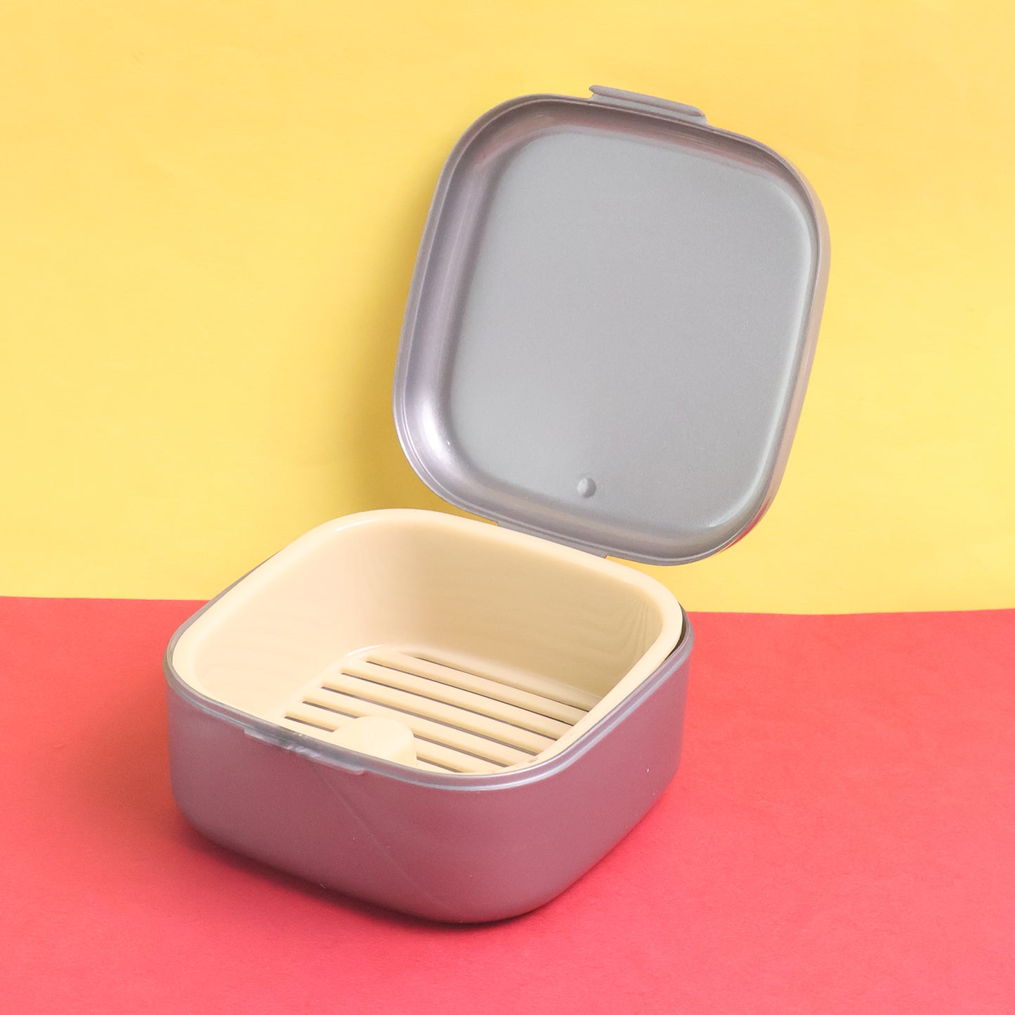 Oblivion Teeth Storage Box With Lid And Inner Tray (1 Pc)